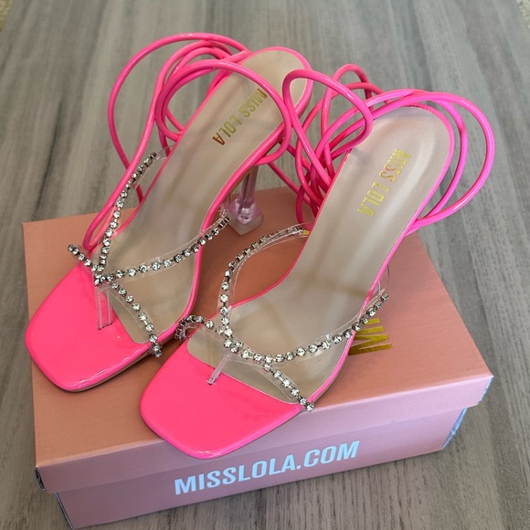 PINK HEELS (NWOT) - Picture 3 of 8